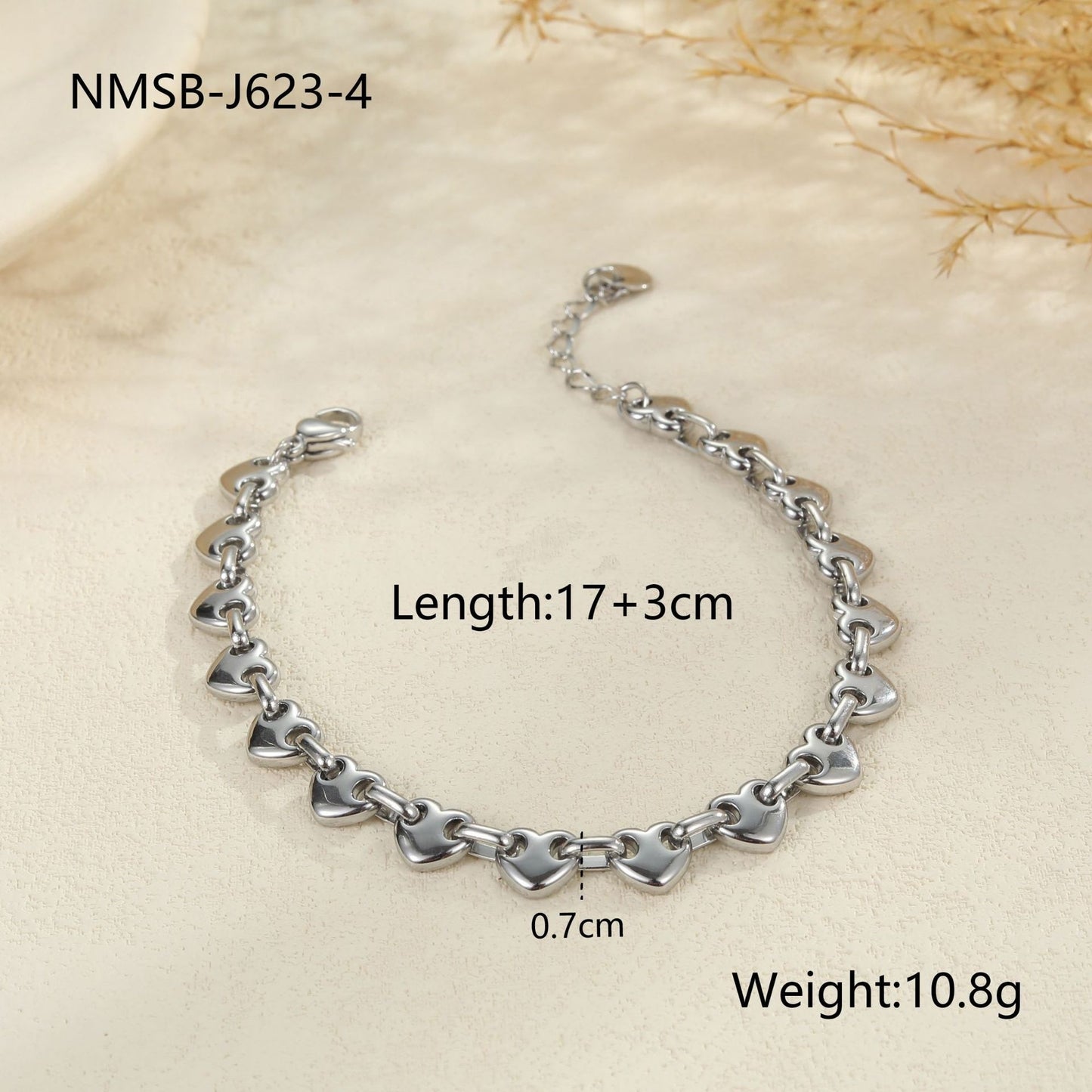 Hollowed-out Heart Bracelet Non-fading Simple Temperament